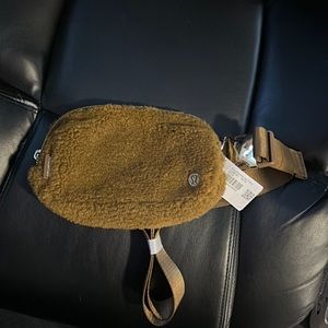 Lululemon fleece belt bag